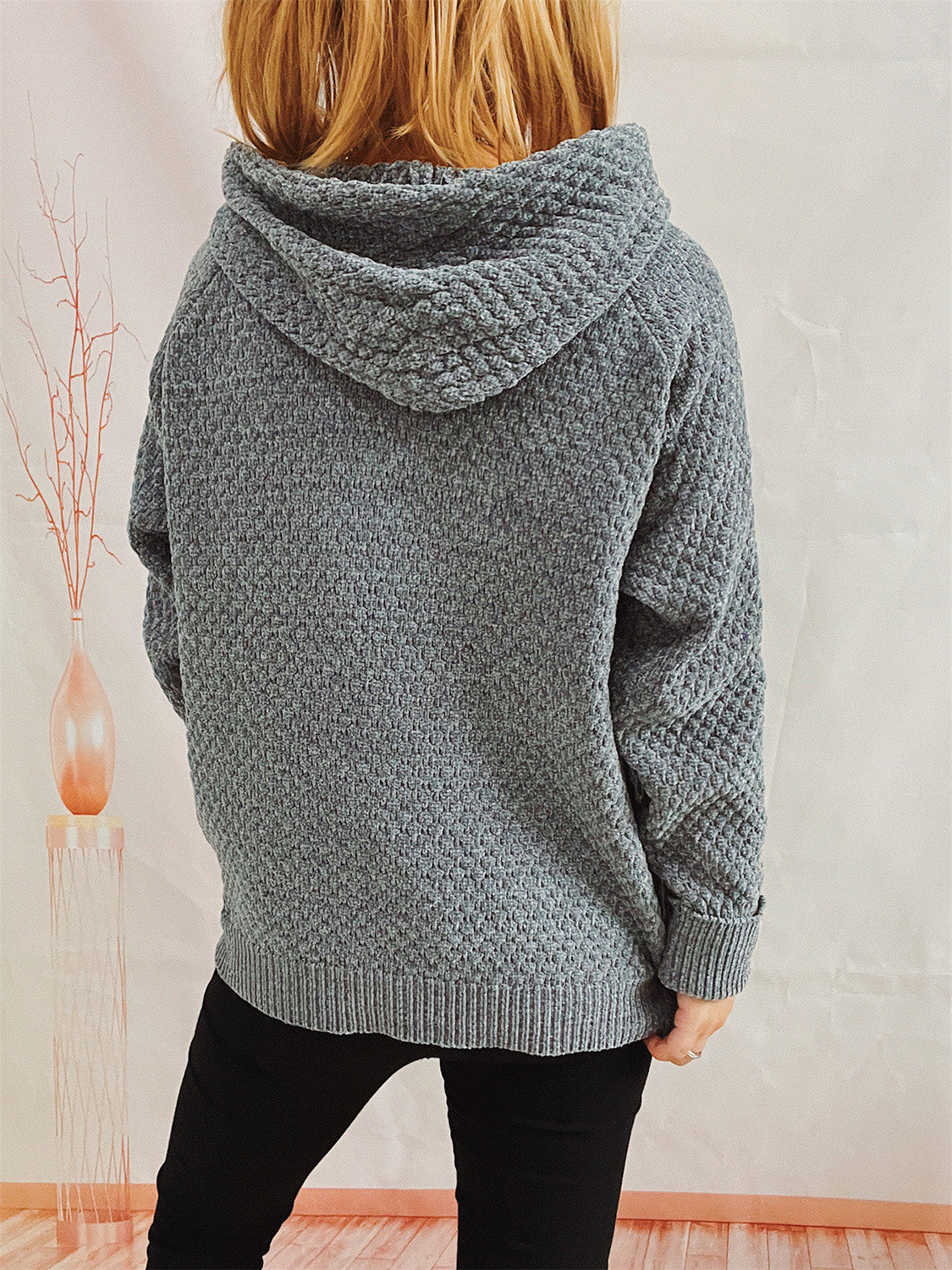 LB | Luźny i ponadczasowy sweter