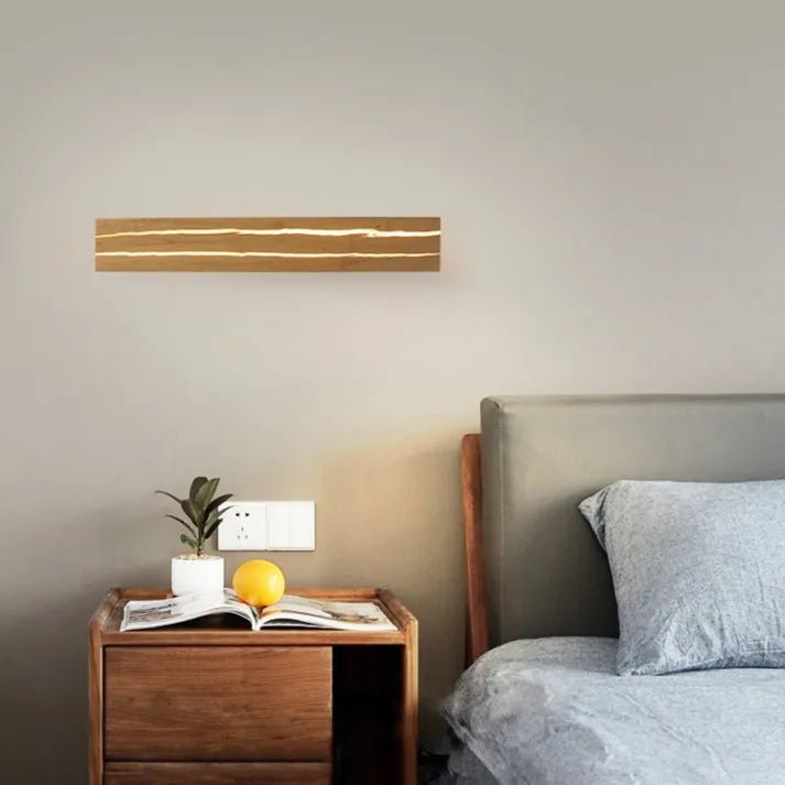 WoodCrack | Lampa ścienna zapewniająca naturalną elegancję