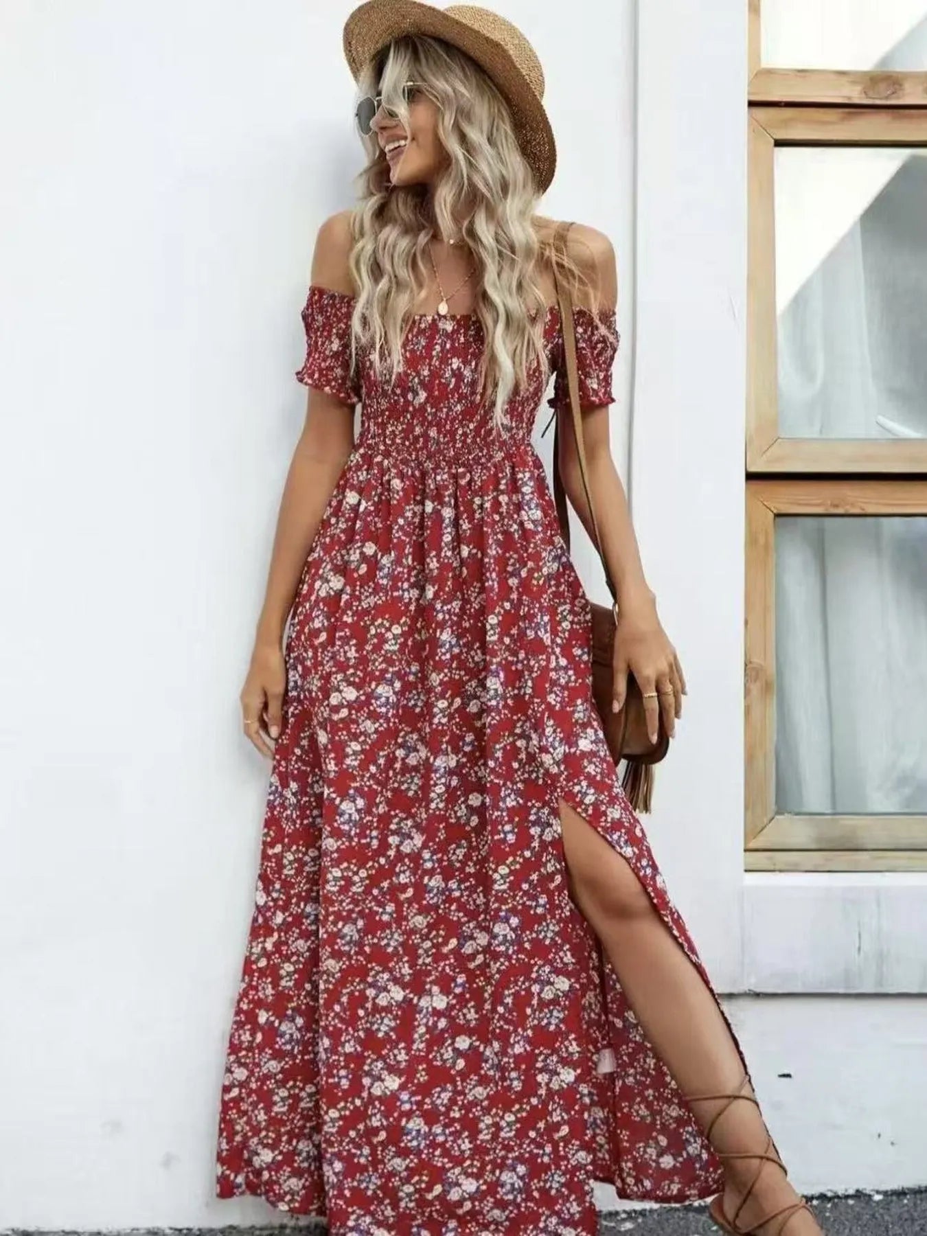 LB | Pełnowymiarowa sukienka midi z rozcięciem na ramieniu w kwiaty Plus Size