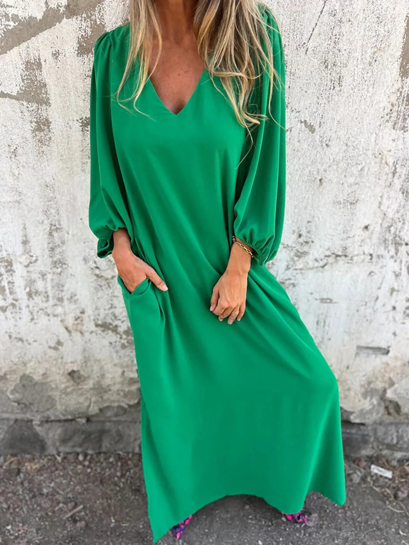 LB | Full Size Sukienka midi z rozcięciem pod szyją i balonowym rękawem Plus Size