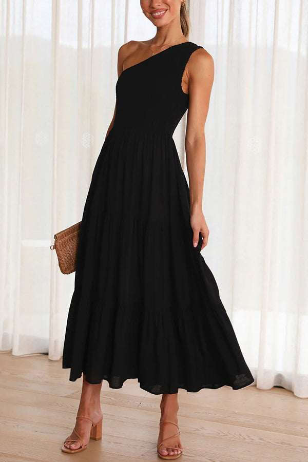 LB | Simply Charmed Smocked One-Shoulder Staggered Midi Dress z kieszeniami