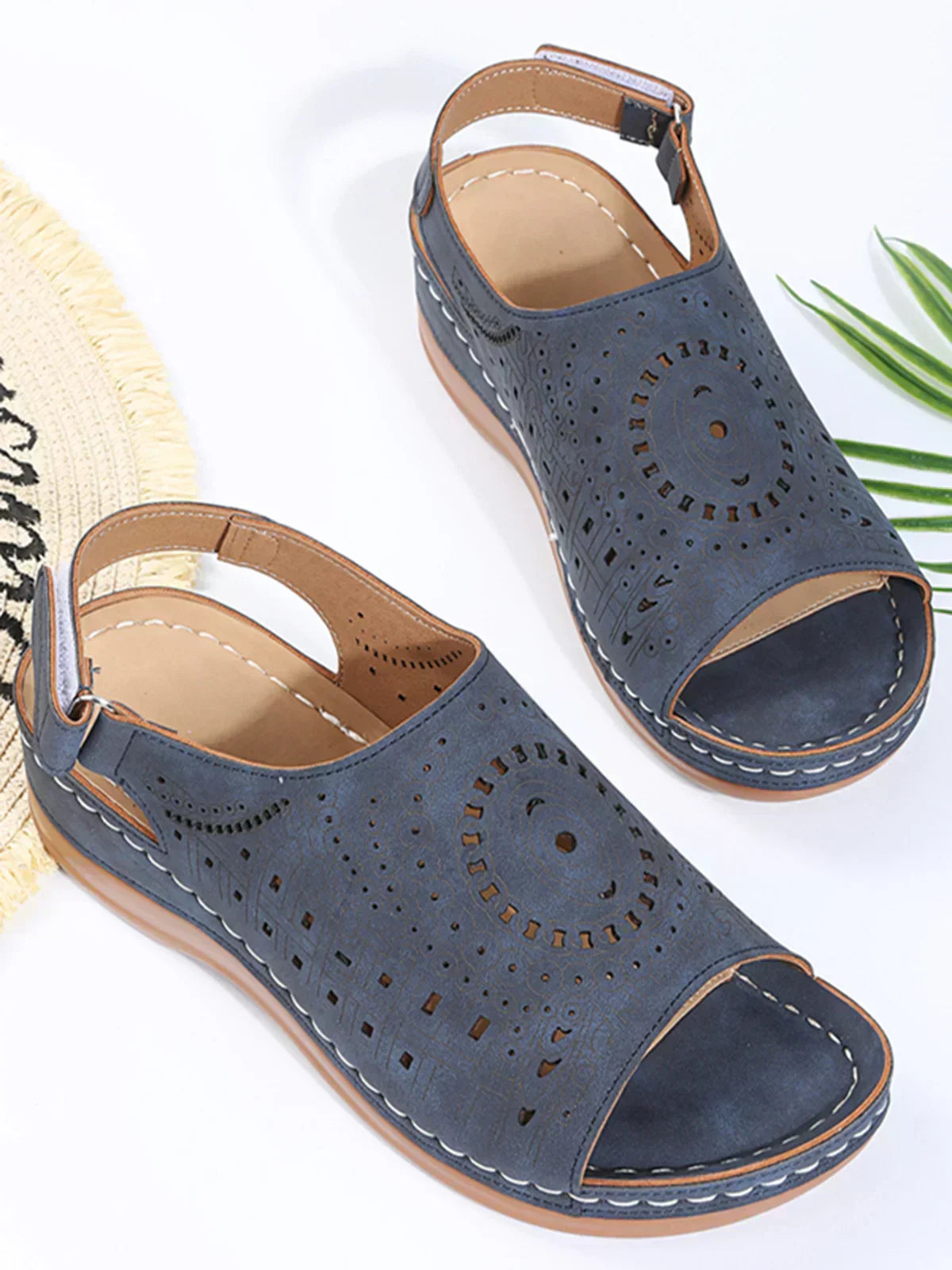AS | Ethnic Pattern Punched Hollow Velcro Retro Sandały