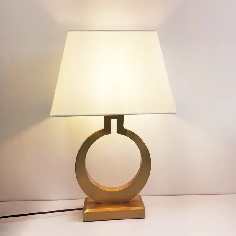 VillaGlow - Nowoczesna, luksusowa lampa do willi