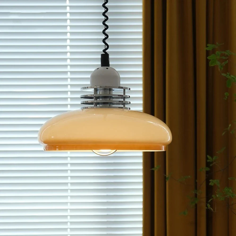StudyStream - lampa Bauhaus