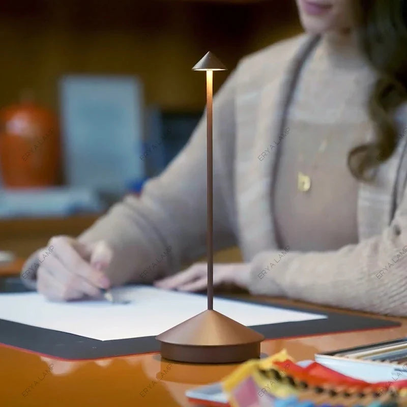 DineArt Glow - kreatywna lampa eettafel