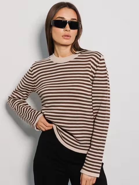 LB | Luźny i stylowy sweter