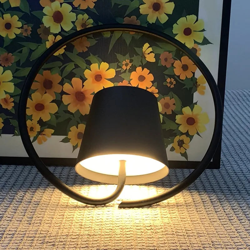 PlushLumina - Przenośna lampa wisząca