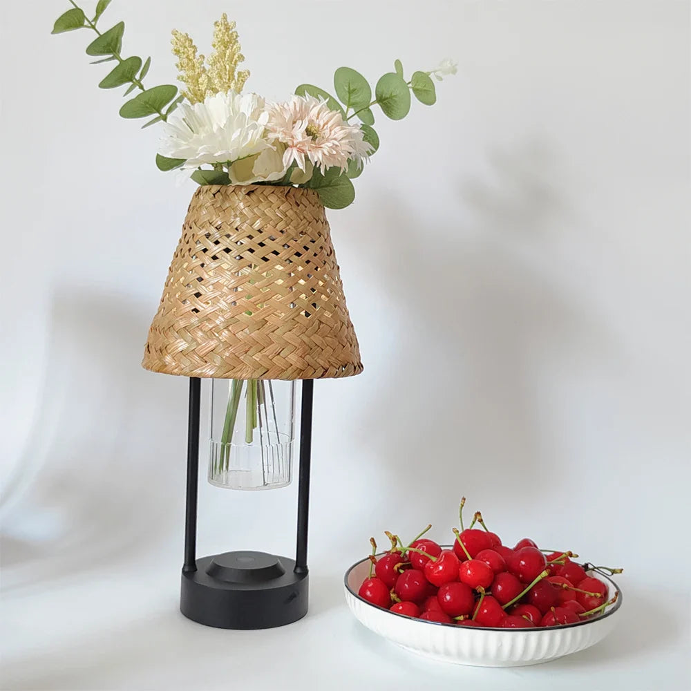 TrioGlow - Elegancka lampa dotykowa