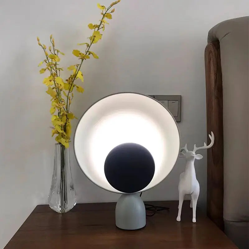 NordicRadiance - nordycka lampa stołowa