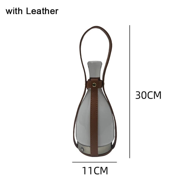 LeatherLuxe - butelkowa lampa nordycka