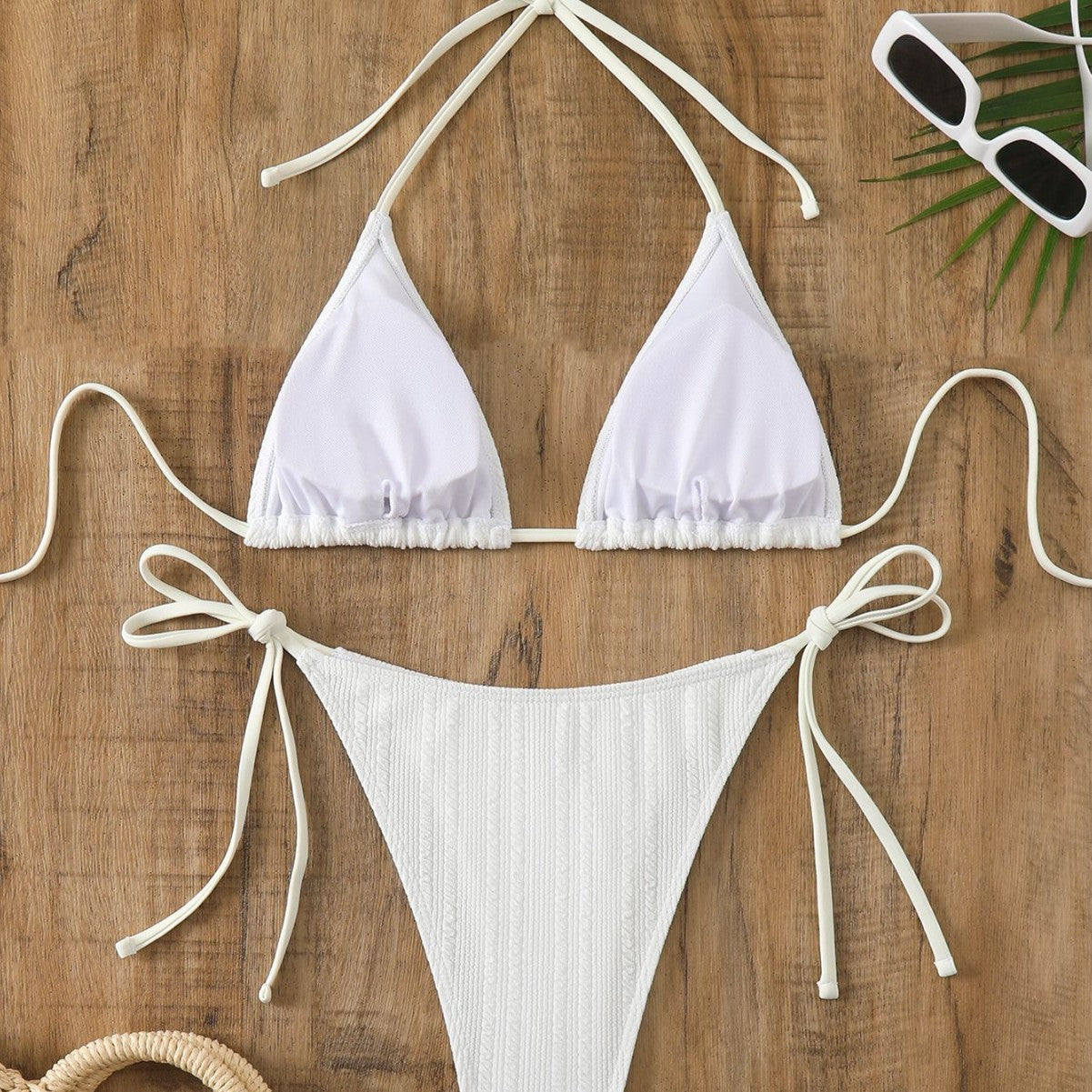 Modny i ponadczasowy Bikini