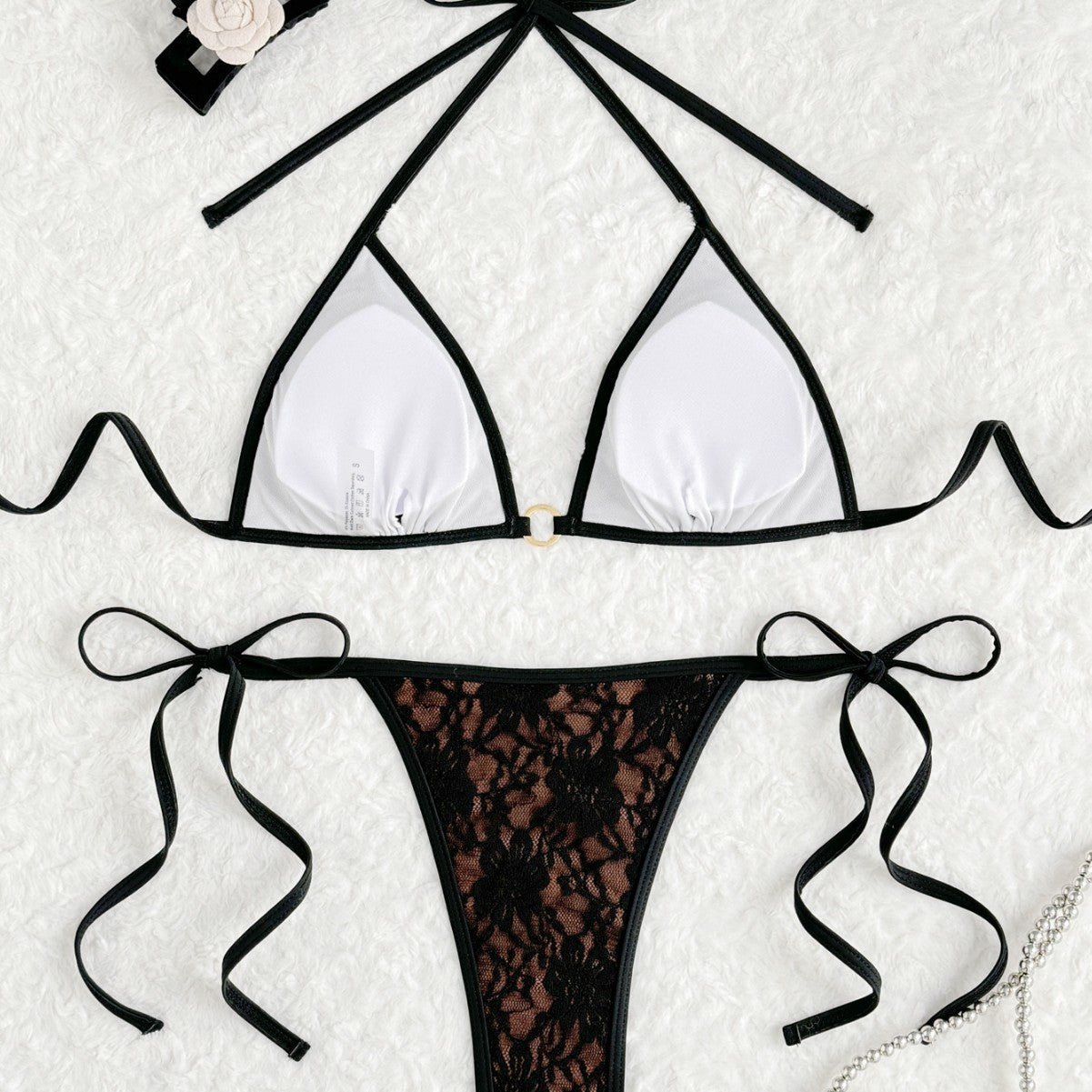 Pociągający i wyrafinowany Bikini
