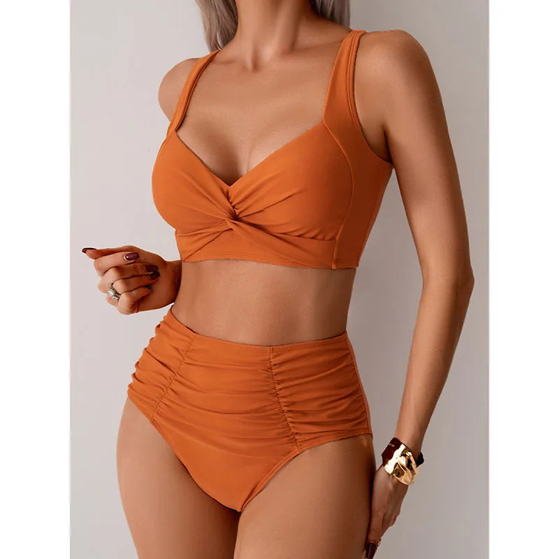 Nowoczesny i minimalistyczny Bikini