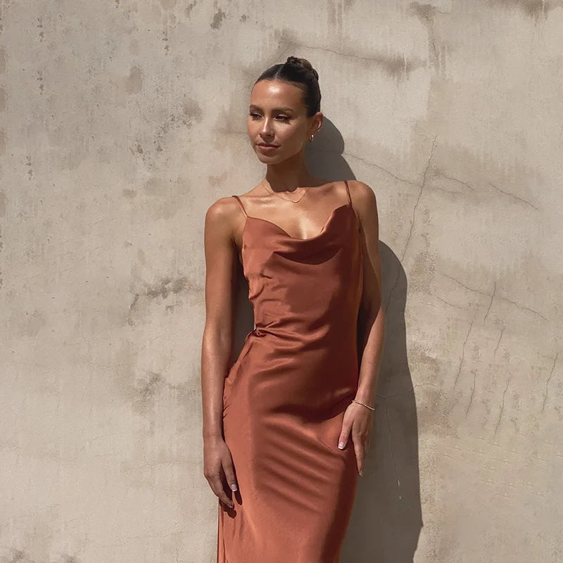 LB | Damska sukienka maxi - Satyna Slim Fit - Okrągły dekolt - Formalna sukienka wieczorowa bez rękawów