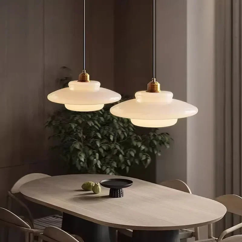 ElysianLight | Eleganckie szklane kreacje do sypialni i jadalni