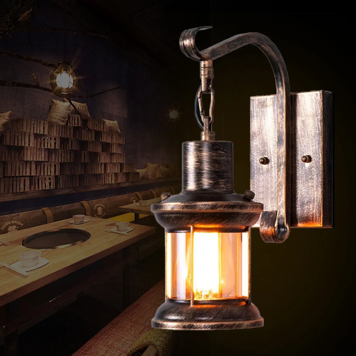 VintageCharm | Antyczna lampa ścienna do loftów i wnętrz