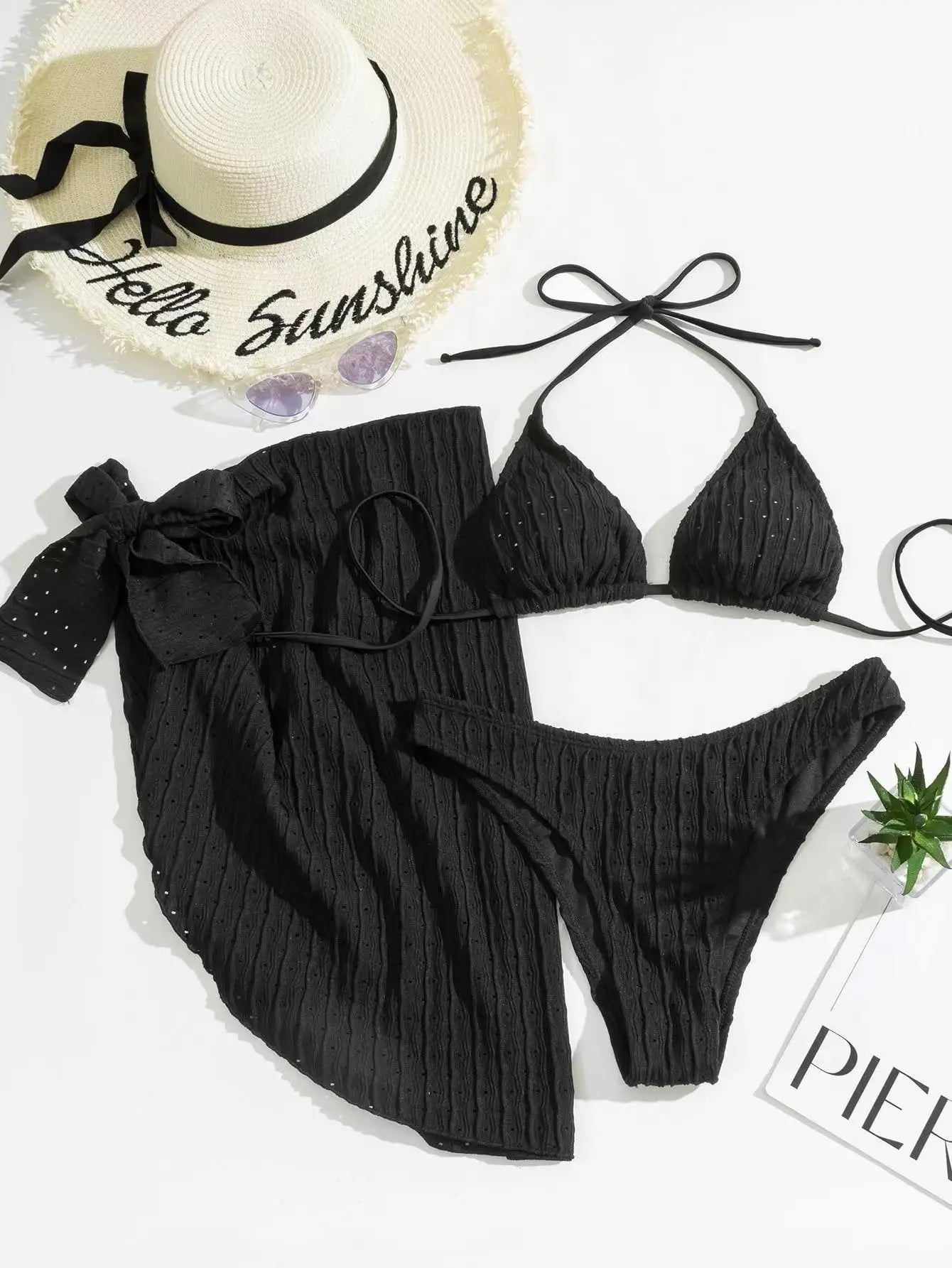 Wypolerowany i figlarny Bikini