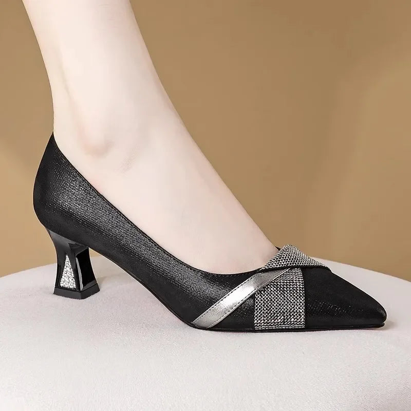Smukłe i wspierające ortopedyczne Buty