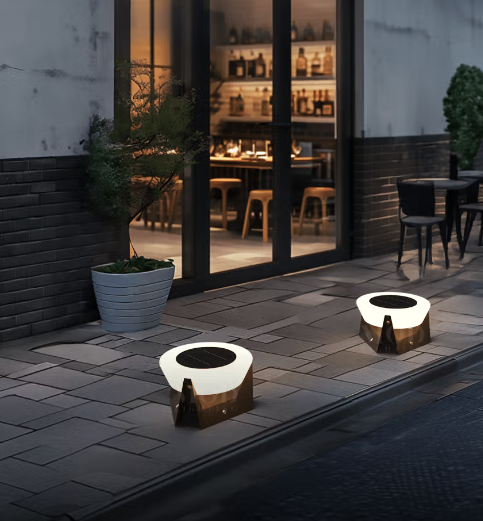 Zewnętrzna lampa solarna Skye