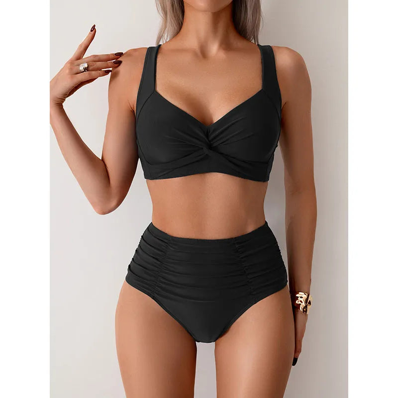 Nowoczesny i minimalistyczny Bikini