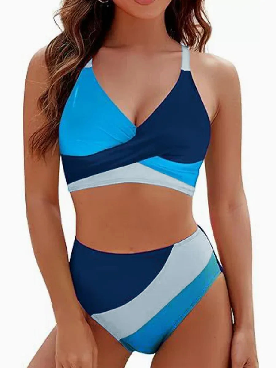 Wypolerowany i figlarny Bikini