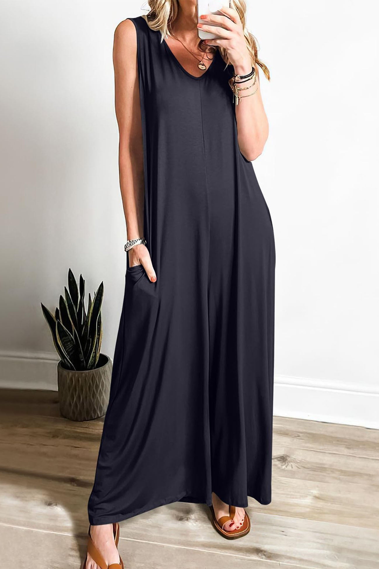 LB | Solidne kombinezony z szerokimi nogawkami i kieszeniami V-neck