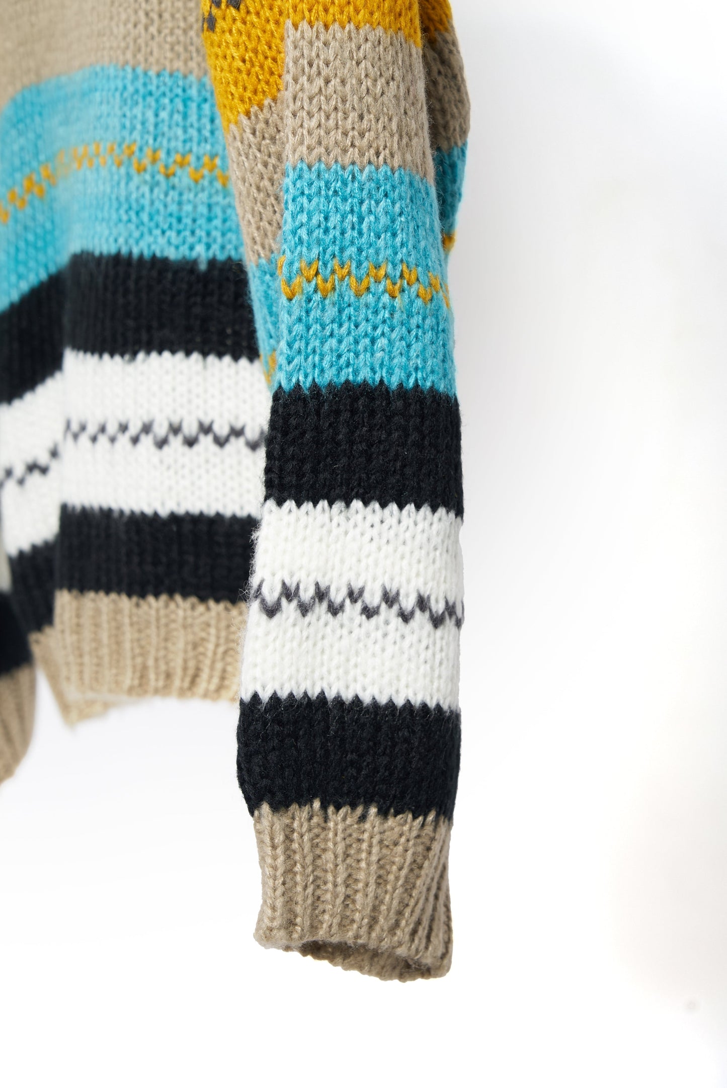 LB | Dopasowany i elegancki sweter ogólny