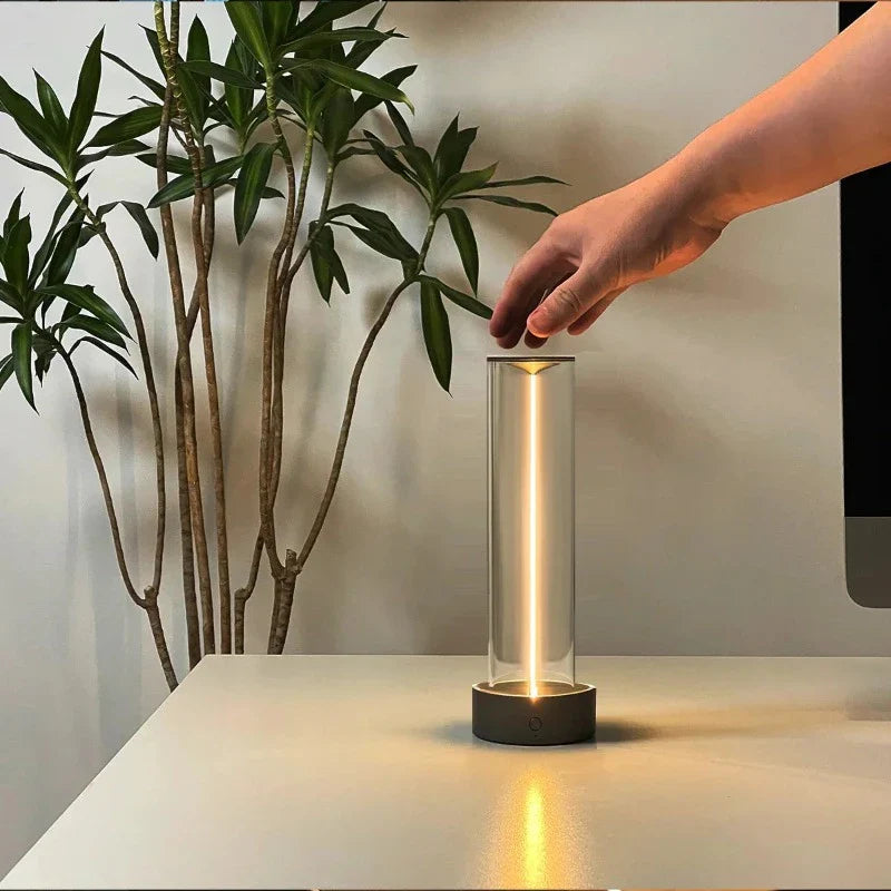 Sleektouch - Ściemnialna dotykowa lampa stołowa