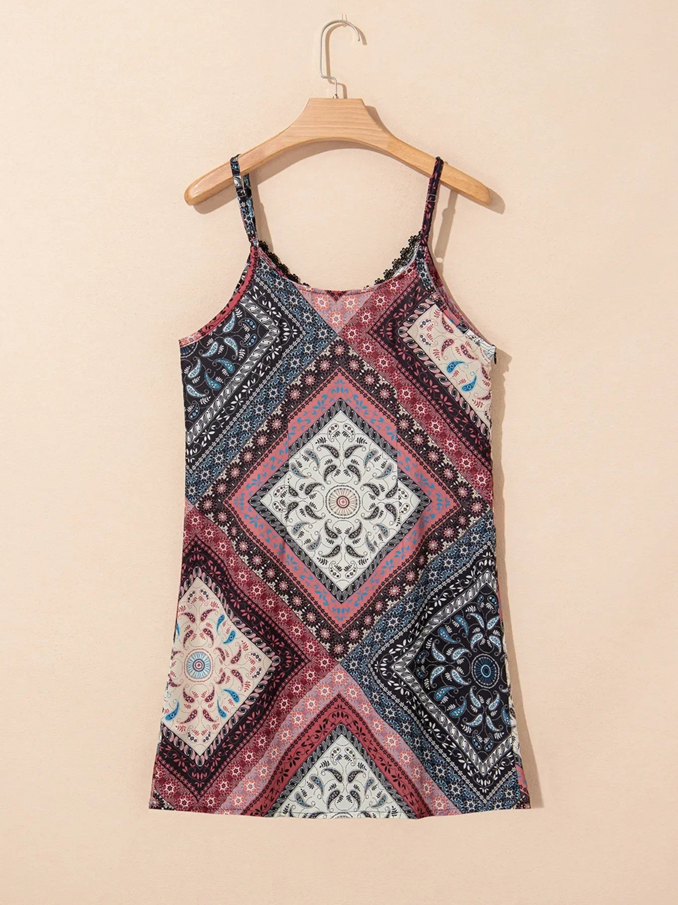 LB | Geometryczna sukienka mini we wzór paisley