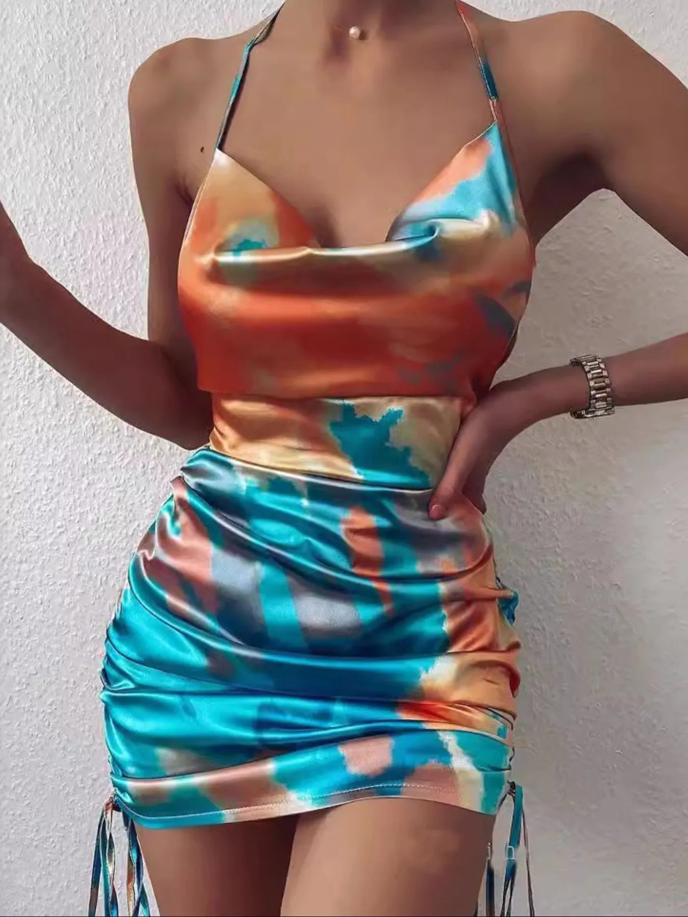 LB | Tie-dye Halter falbaniasta mini sukienka ze sznurkiem z boku