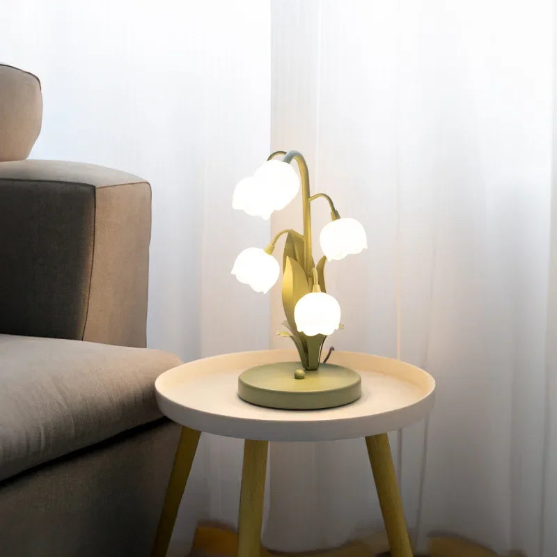 Lampa stołowa ScandiPetal | Nordic Flower
