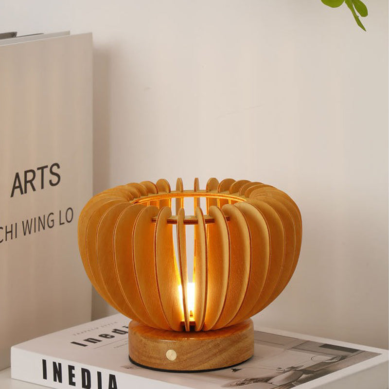 GourdLume | Dyniowe lampy stołowe wykonane z drewna