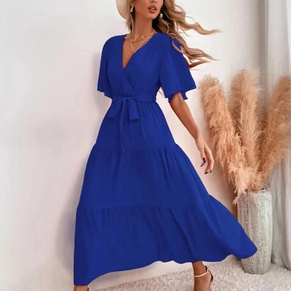 LB | Sukienka boho z motylkowymi rękawami i sukienka maxi z falbanami