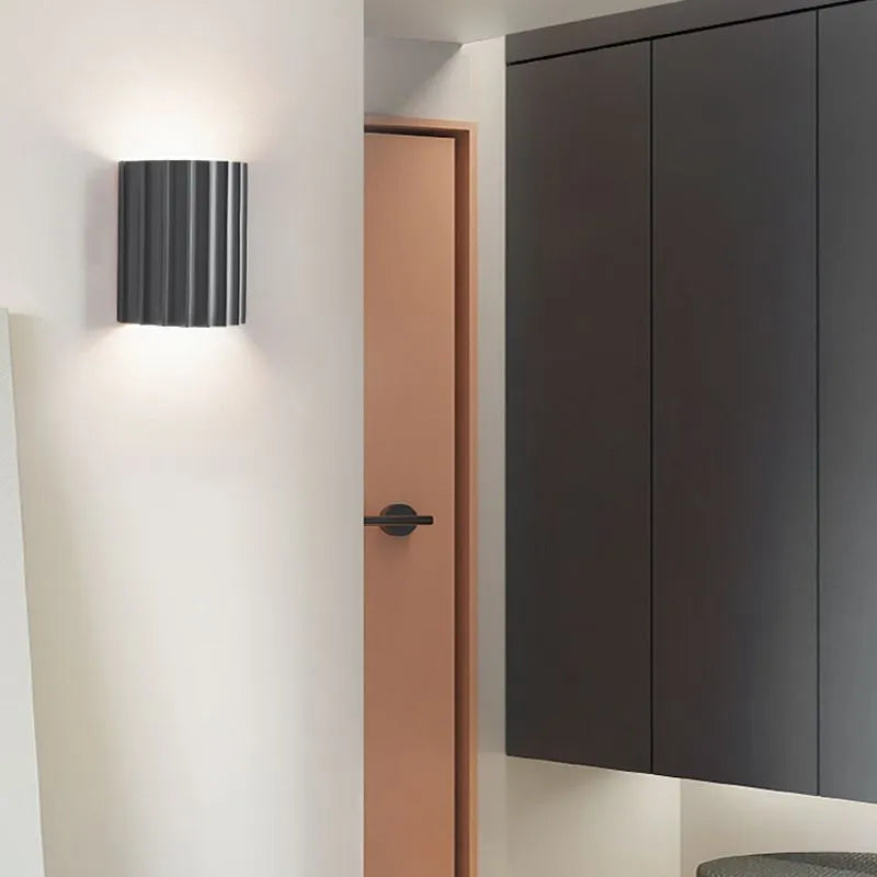 SwirlGlow | Lampa ścienna zapewniająca nowoczesną atmosferę