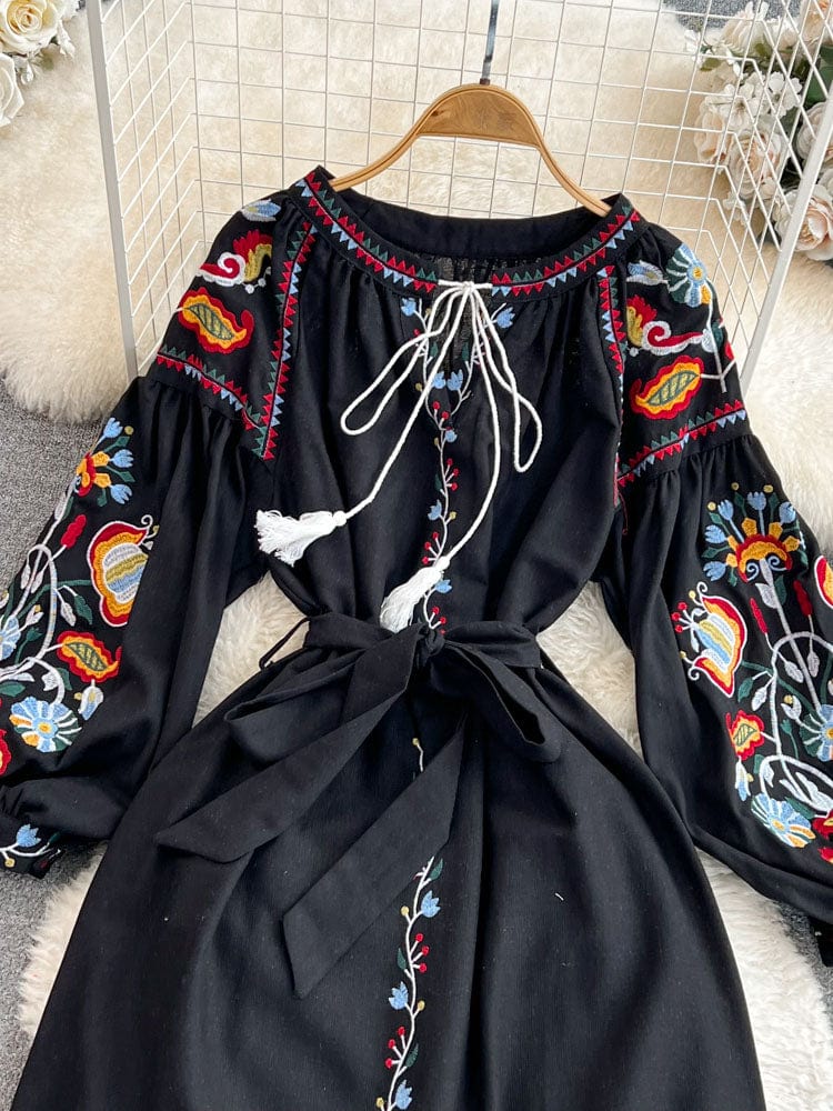 AS | Haftowana sukienka vintage