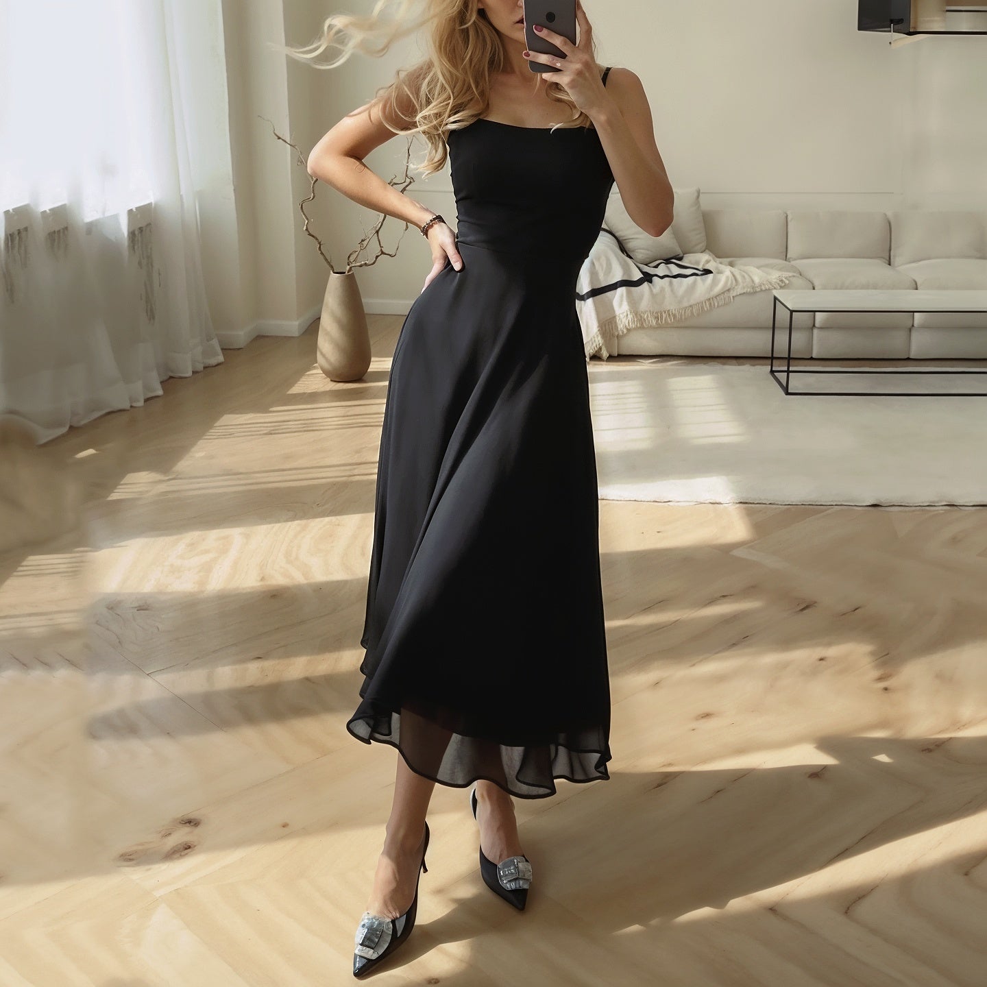 LB | Damska sukienka midi - Slim fit - Kwadratowy dekolt - Rozkloszowany dół