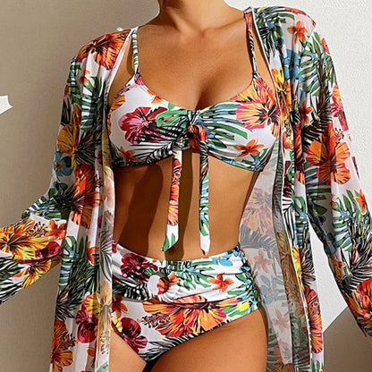 LB | 3-częściowe bikini w kwiaty z tuniką