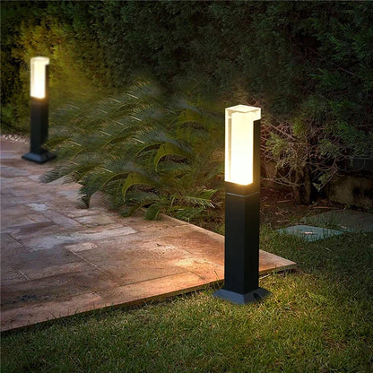 PillarPathway - Eleganckie lampy solarne na słupki