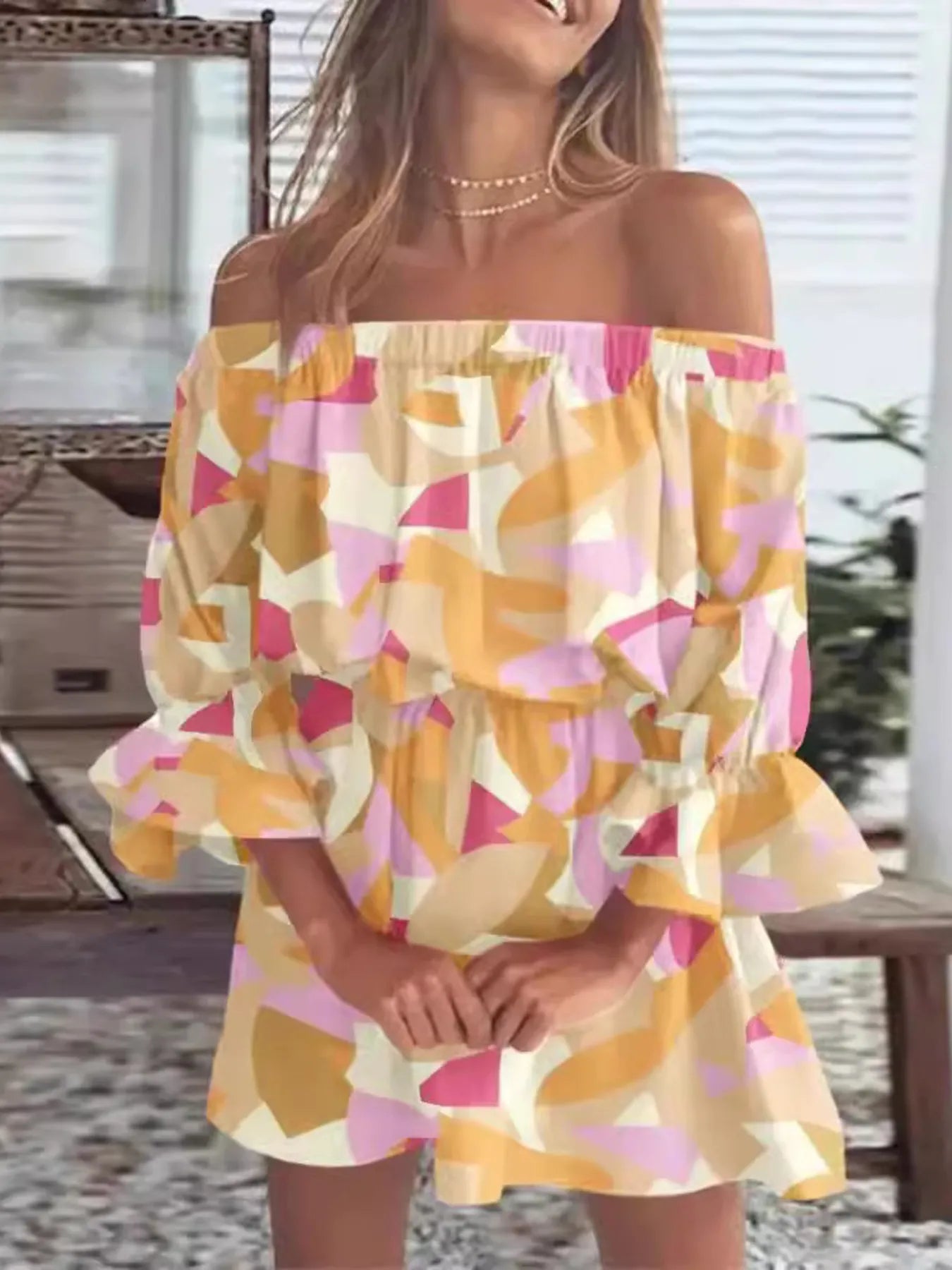 LB | Pełnowymiarowa kwiatowa sukienka mini z falbanką na ramiączkach Plus Size