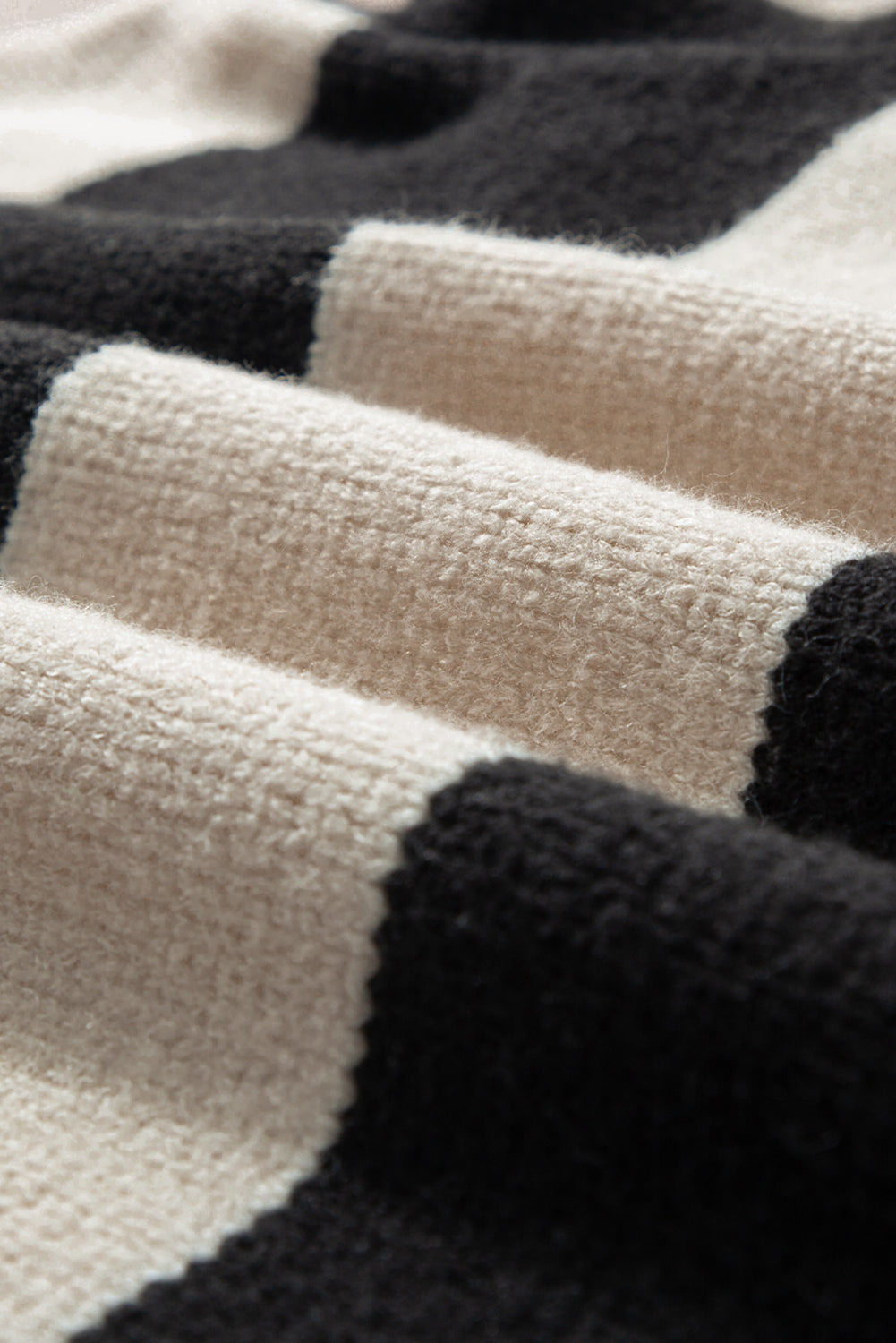 AS | Nowoczesny i modny sweter zimowy