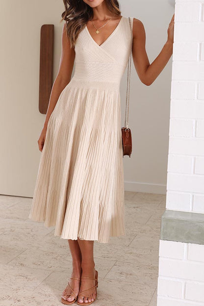 LB | Elegancka plisowana sukienka midi