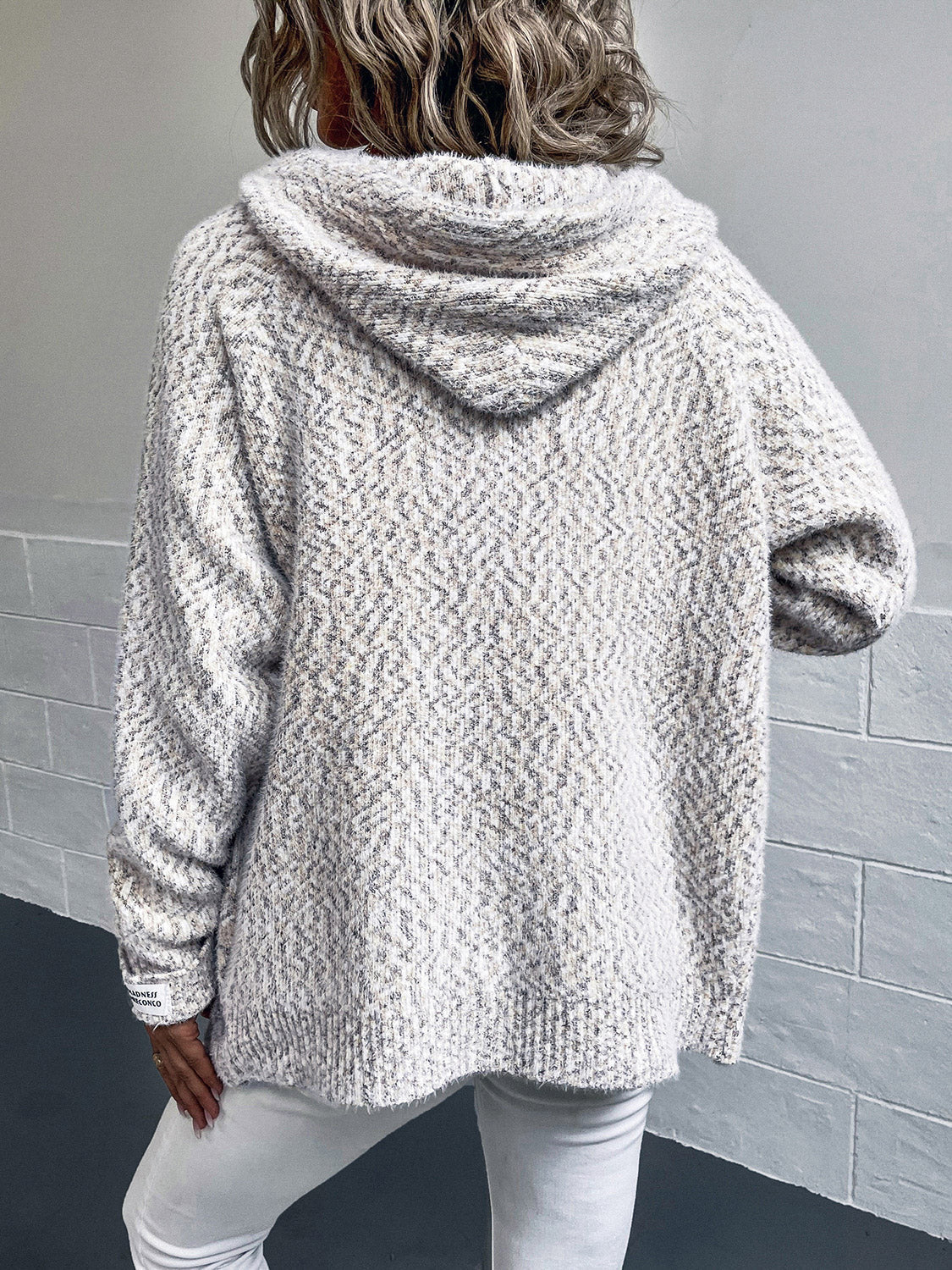 LB | Ponadczasowy i stylowy sweter zimowy