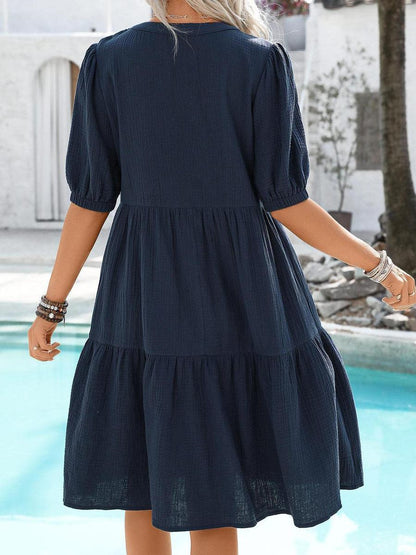 LB | Granatowa sukienka mini z krótkim rękawem V-neck