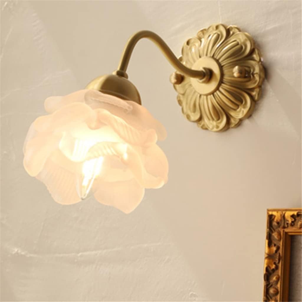 BlossomGlow | Vintage miedziany kinkiet z płatkami kwiatów