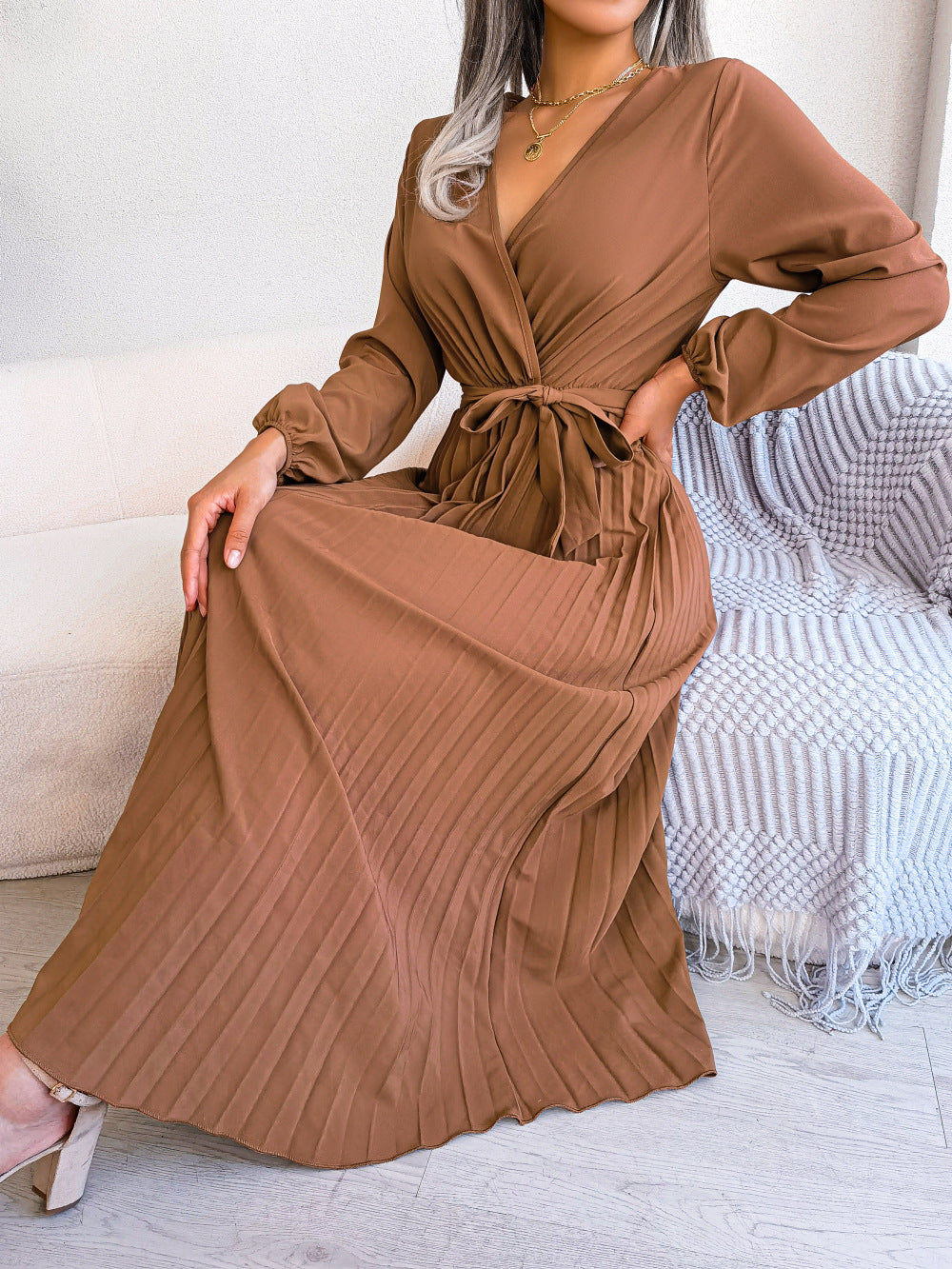 LB | Moda Elegancka plisowana sukienka maxi