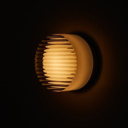 LumaSphere | Elegancka okrągła lampa ścienna