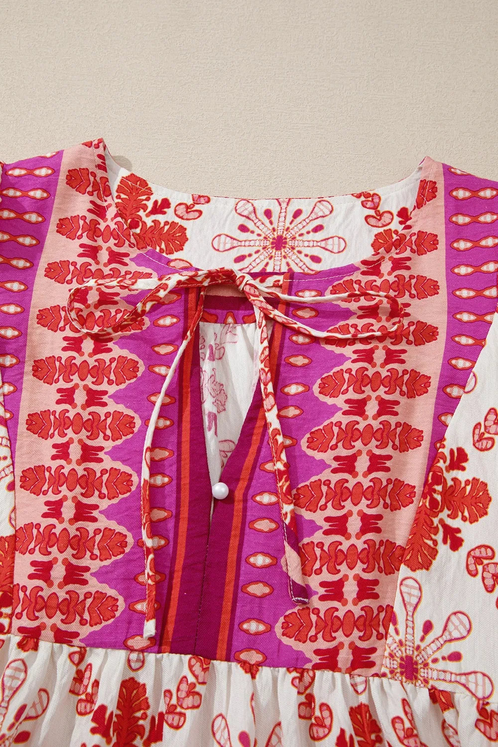 LB | Boho Floral Sukienka mini z krótkim rękawem i wiązaniem na szyi