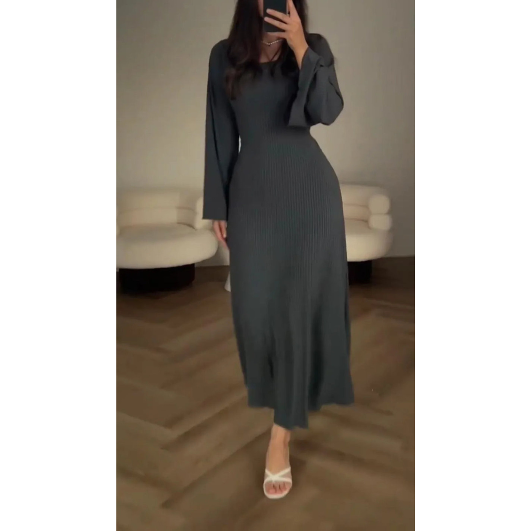LB | Elegancka prążkowana sukienka maxi