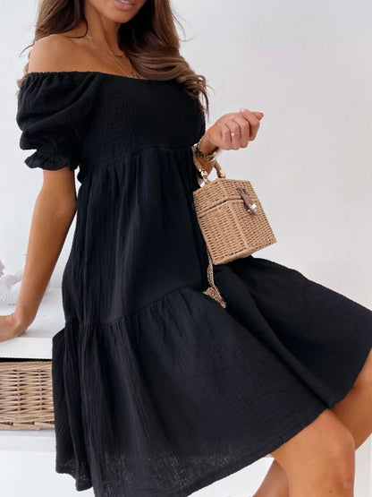 LB | Smocked sukienka mini z odkrytymi ramionami