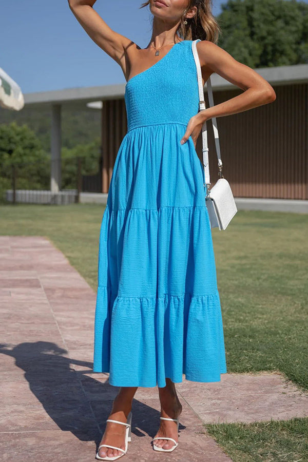 LB | Simply Charmed Smocked One-Shoulder Staggered Midi Dress z kieszeniami
